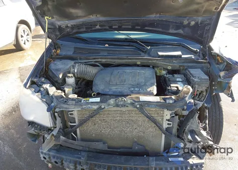 2013 Chrysler Town & Country Touring из США, поврежденный, VIN 2C4RC1BG4DR615662